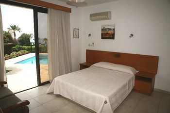Platzia Beach Villas Lemba Экстерьер фото